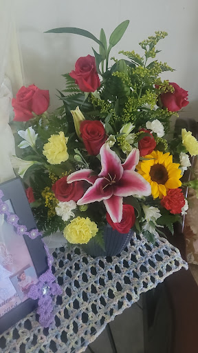 Florería Creaciones En Floristería
